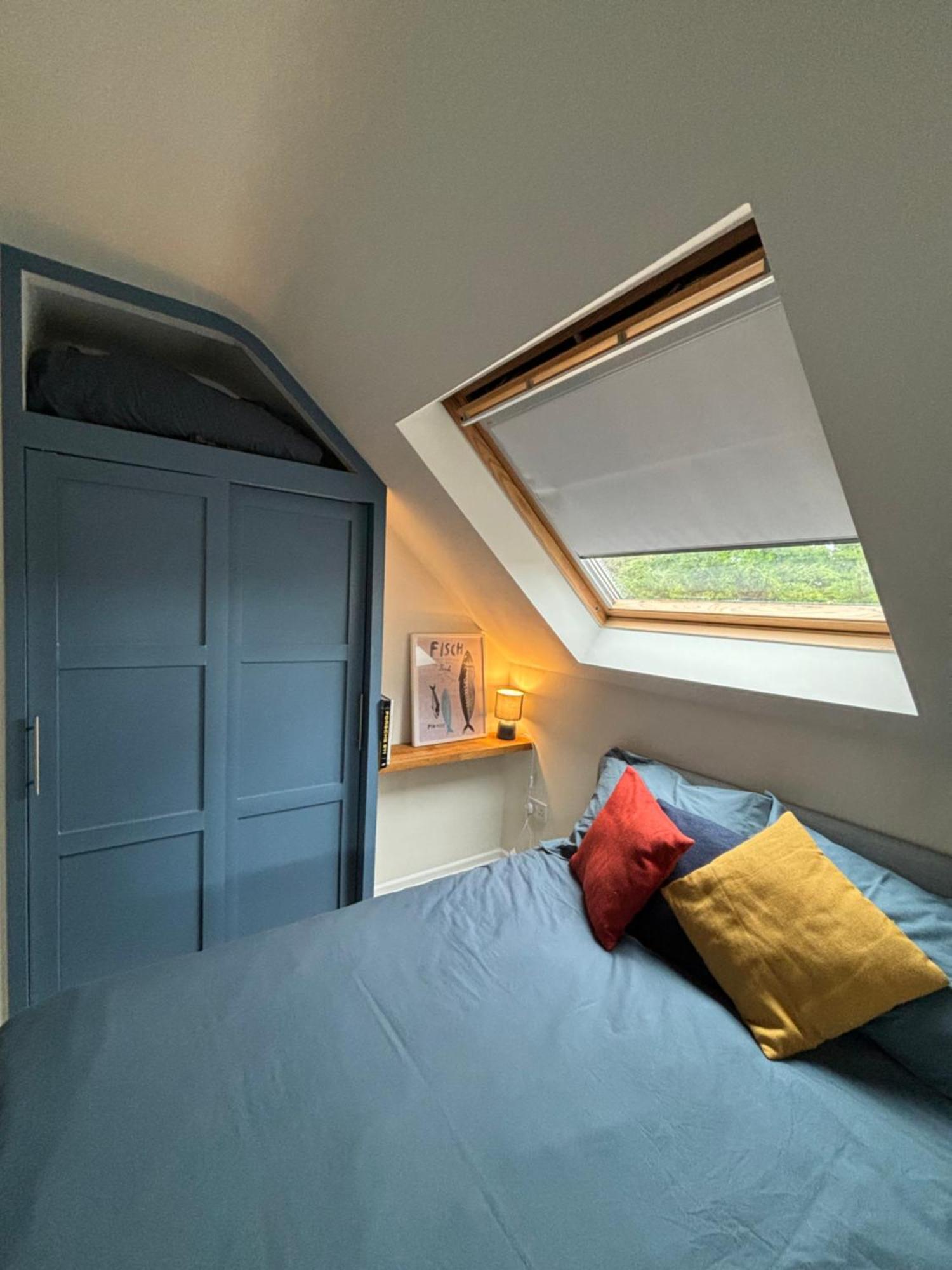 Lovely Spacious Loft Close To Train Station Worthing Esterno foto